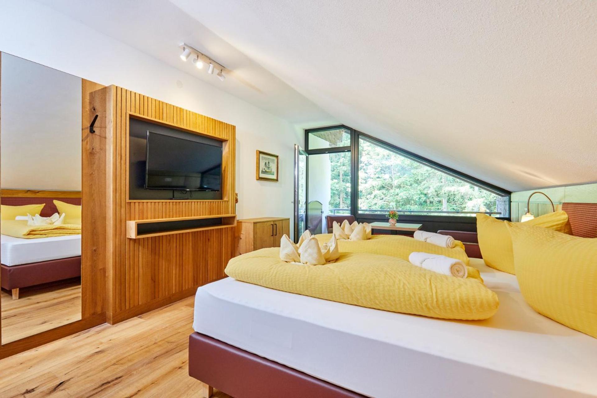 Appartement Loser Mit Indoorpool Und Sauna Bad Goisern Luaran gambar
